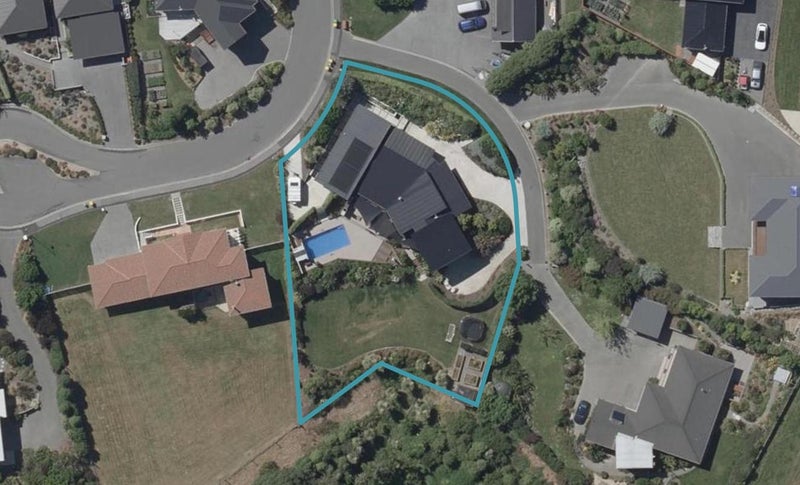 7 The Ridge, Kennedys Bush, Christchurch - Carousel 1