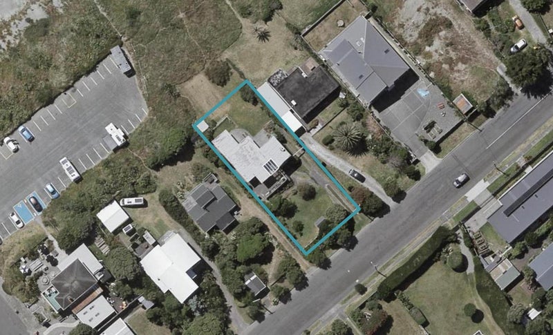 85 Tutere Street, Waikanae Beach, Waikanae - Carousel 1