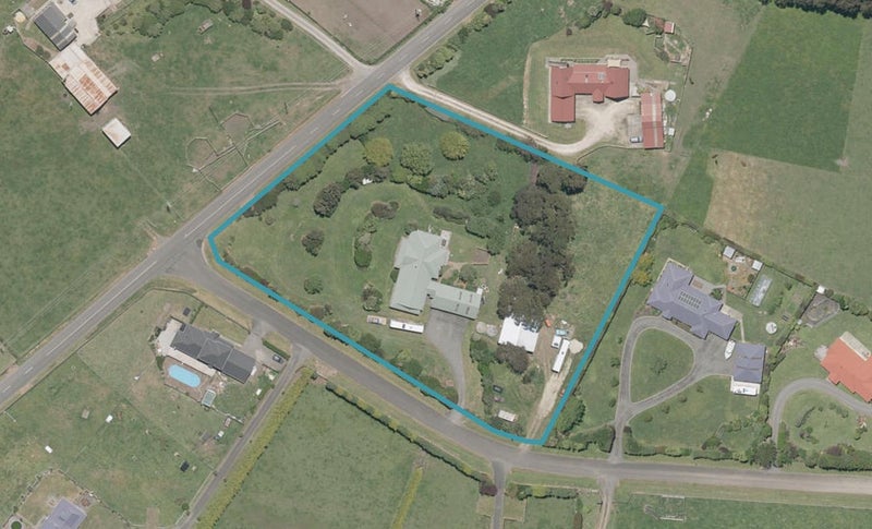 1 Onetere Drive, Whanganui Airport, Whanganui - Carousel 1