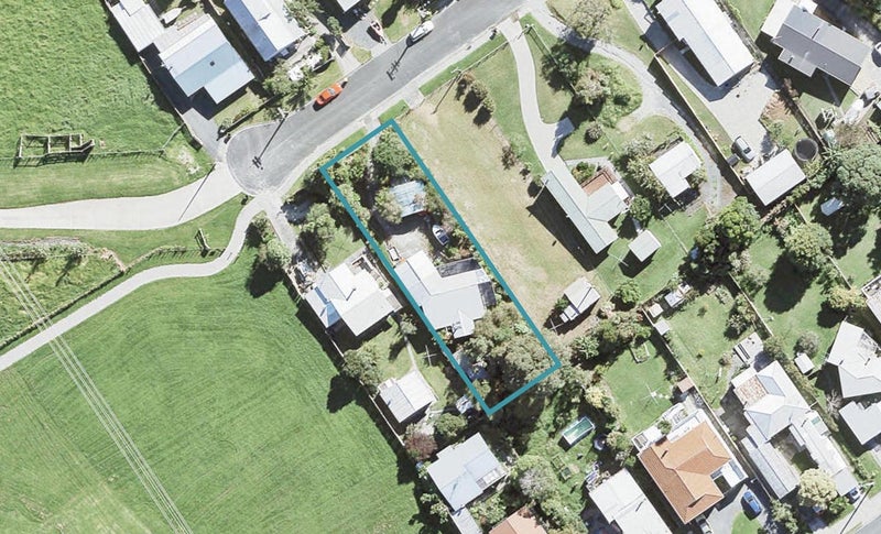 3 Foster Crescent, Snells Beach, Snells Beach - Carousel 1
