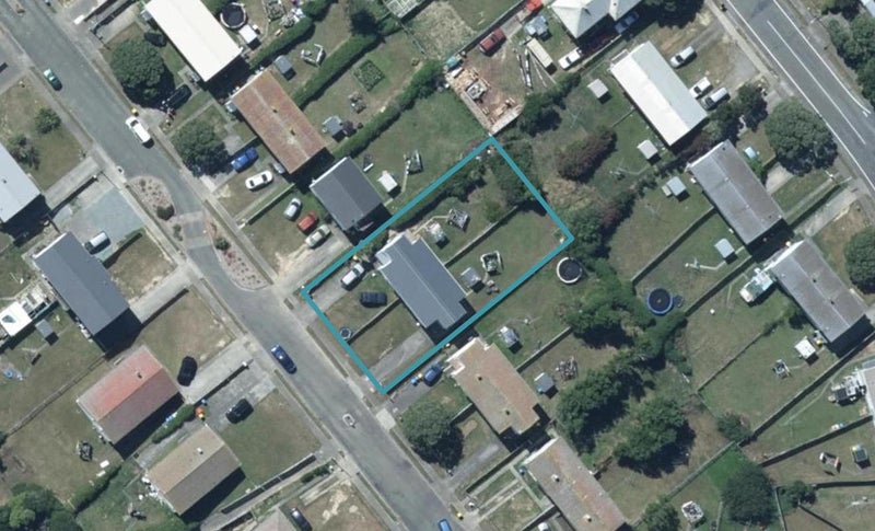 33 Kaituna Street, Waitangirua, Porirua - Carousel 1