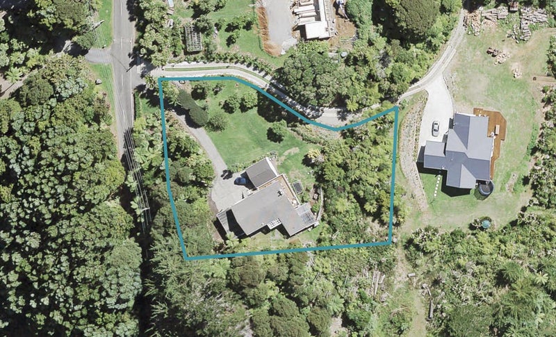 180 Parker Road, Oratia, Auckland - Carousel 1