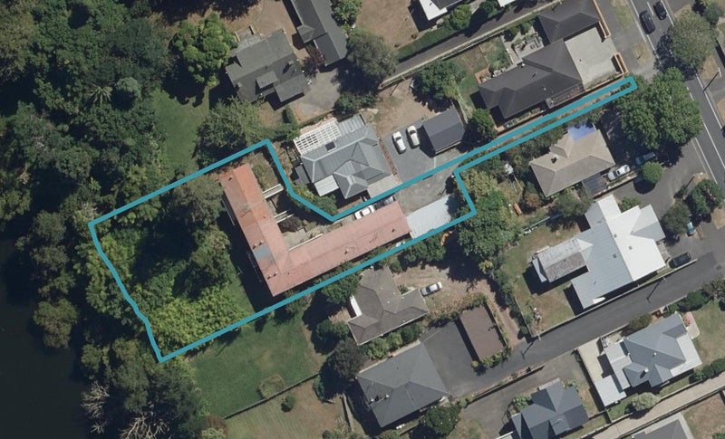 8/271 River Road, Claudelands, Hamilton - Carousel 1