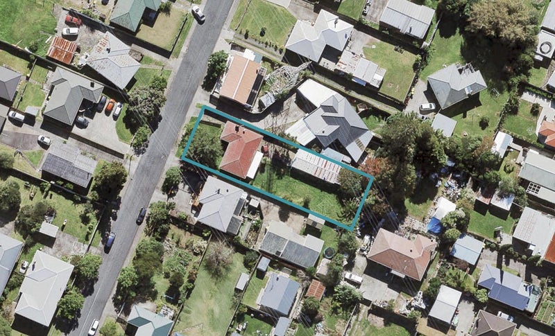 5 Martin Place, Kelston, Auckland - Carousel 1