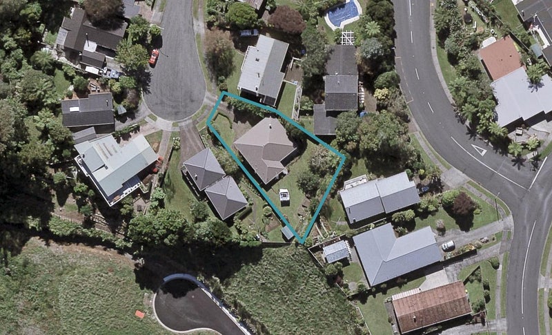 9 Cargill Place, Frankleigh Park, New Plymouth - Carousel 1