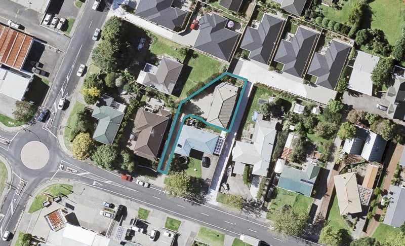 65A Rodney Street, Howick, Auckland - Carousel 1