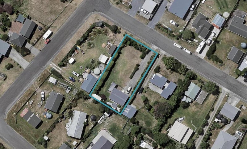 3 Brendan Drive, Te Horo Beach - Carousel 1