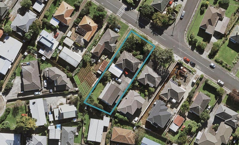 2/12 Haughey Avenue, Three Kings, Auckland - Carousel 1