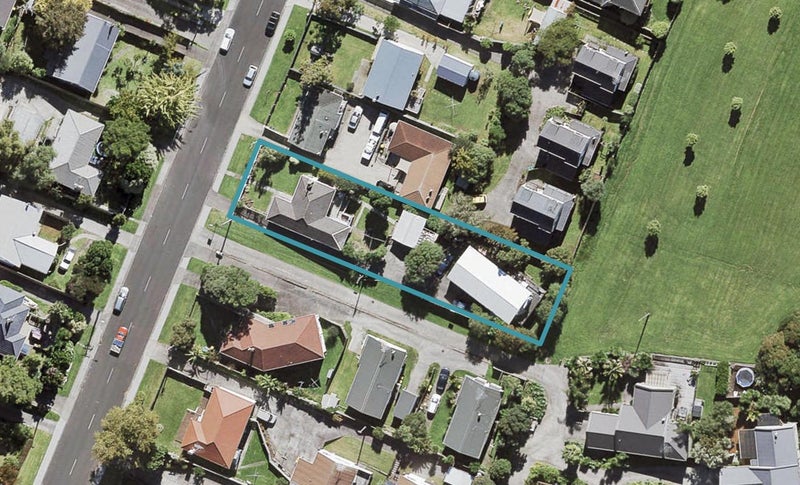 2/43 Salisbury Road, Birkdale, Auckland - Carousel 1