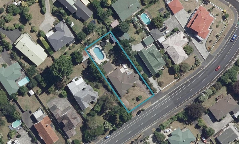 48 Forest Lake Road, Forest Lake, Hamilton - Carousel 1