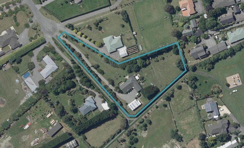 33 Churchlea Place, Darfield, Darfield - Carousel 1