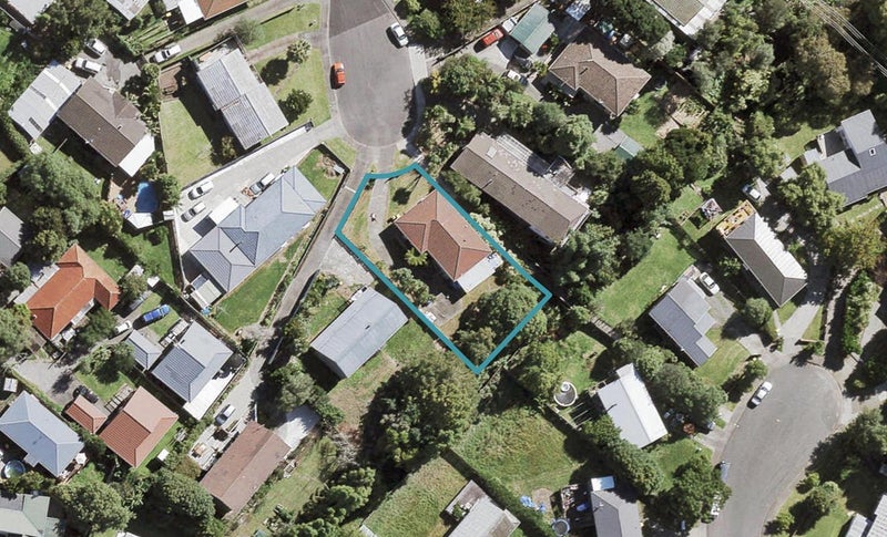 15 Spode Place, Henderson, Auckland - Carousel 1