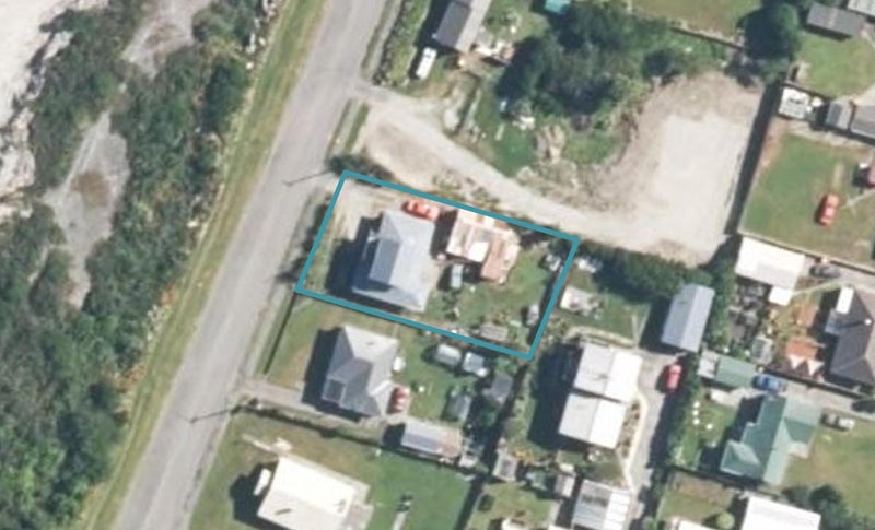 56 Domett Esplanade, Cobden, Greymouth - Carousel 1