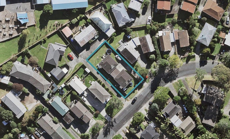 2/23 Simon Ellice Drive, Bayview, Auckland - Carousel 1
