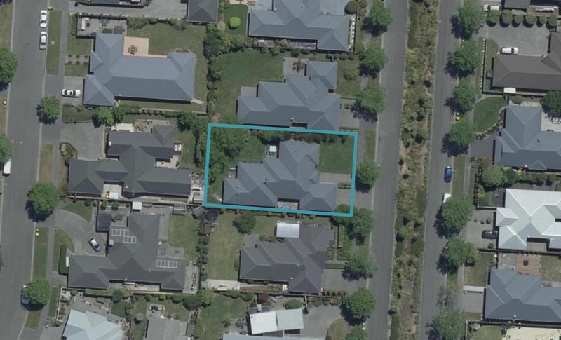 19 Riverwood Boulevard, Redwood, Christchurch - Carousel 1