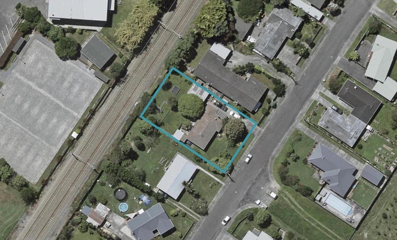 19 Buckley Grove, Paraparaumu - Carousel 1