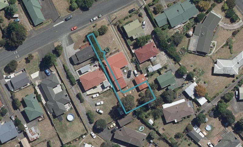 4/21 Gibson Road, Dinsdale, Hamilton - Carousel 1