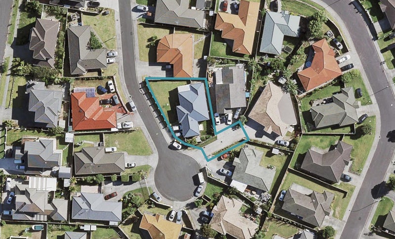 6 Brook Haven Rise, Clendon Park, Auckland - Carousel 1