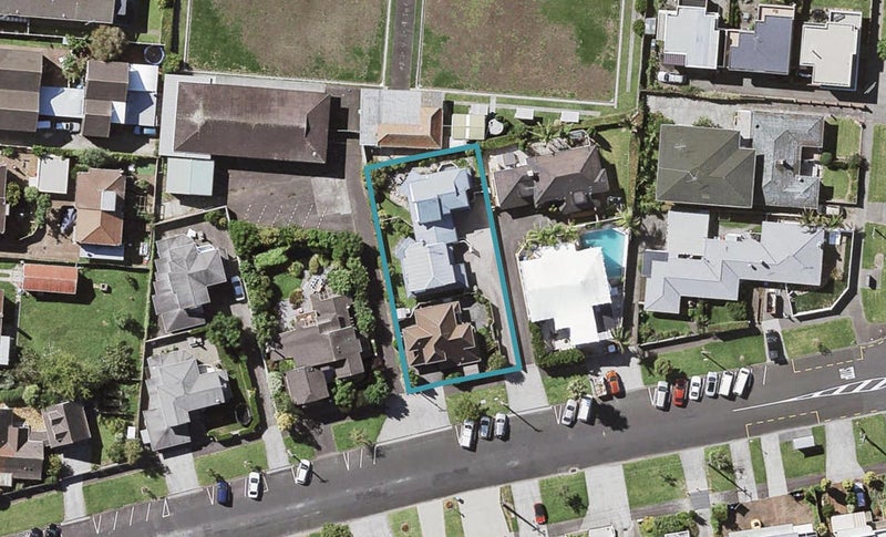 8A Nihill Crescent, Mission Bay, Auckland - Carousel 1