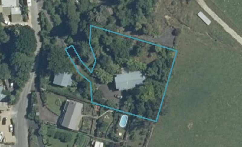 16 Burnside Road, Takaka - Carousel 1