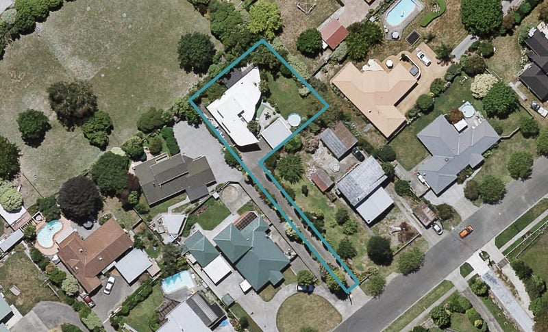 907A Harding Road, Camberley, Hastings - Carousel 1