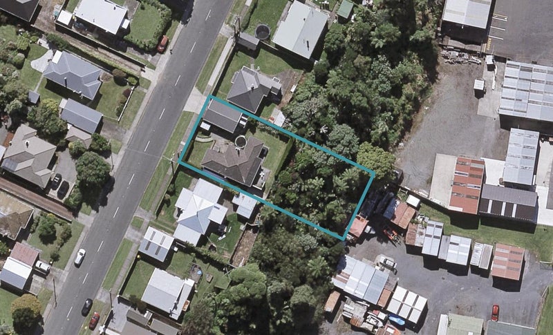 189 Seaview Road, Westown, New Plymouth - Carousel 1