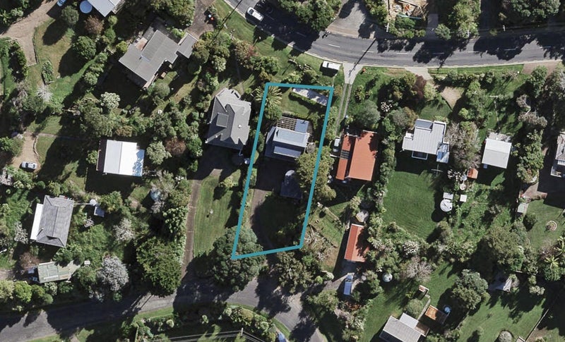 148 Ocean View Road, Oneroa, Waiheke Island - Carousel 1