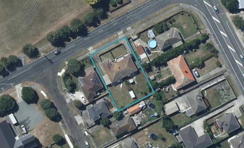 3 Kura Street, Titahi Bay, Porirua - Carousel 1