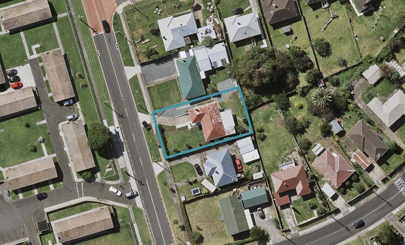 19 Hills Road, Otara, Auckland - Carousel 1