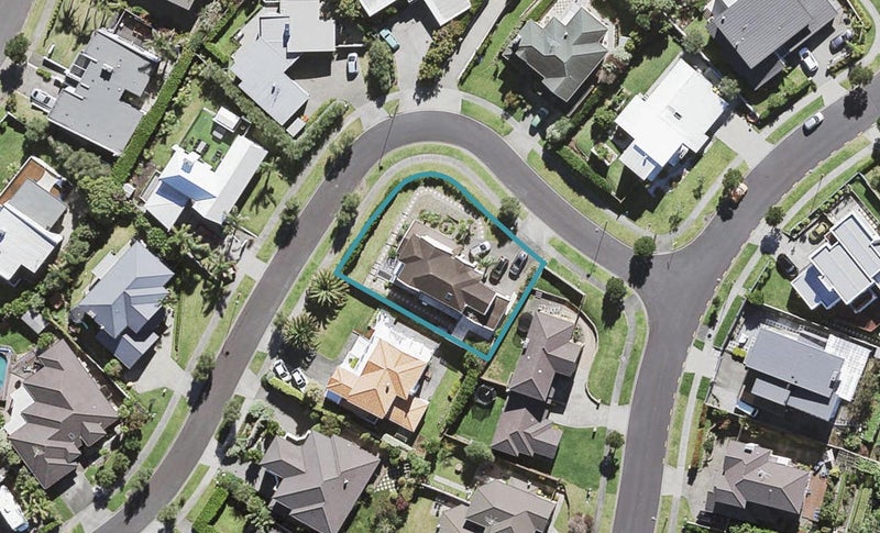 4 Rangi Avenue, Schnapper Rock, Auckland - Carousel 1