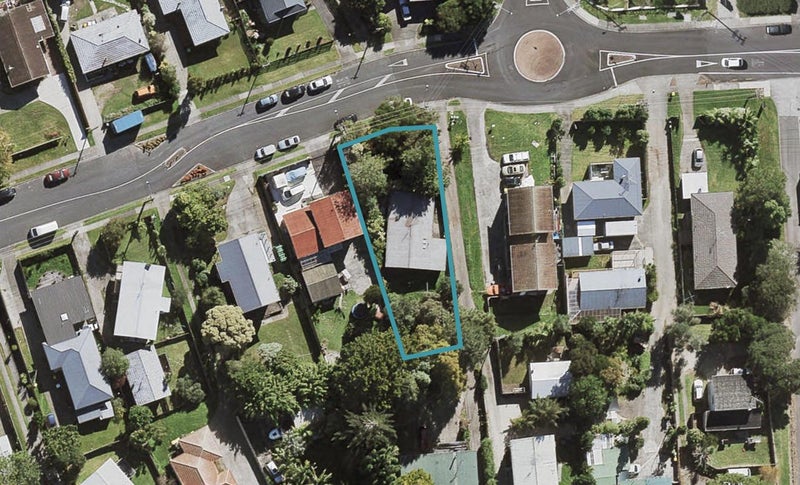 49 Ellice Road, Totara Vale, Auckland - Carousel 1