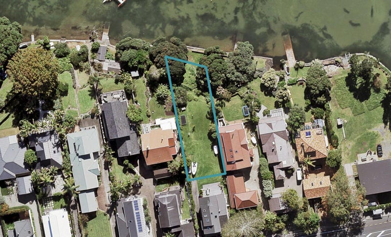 83A West End Road, Westmere, Auckland - Carousel 1