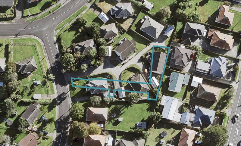 18 Ofanoa Lane, Mount Roskill, Auckland - Carousel 1