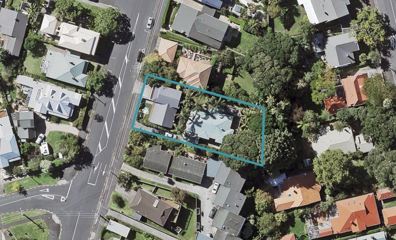 2/50 Vauxhall Road, Devonport, Auckland - Carousel 1