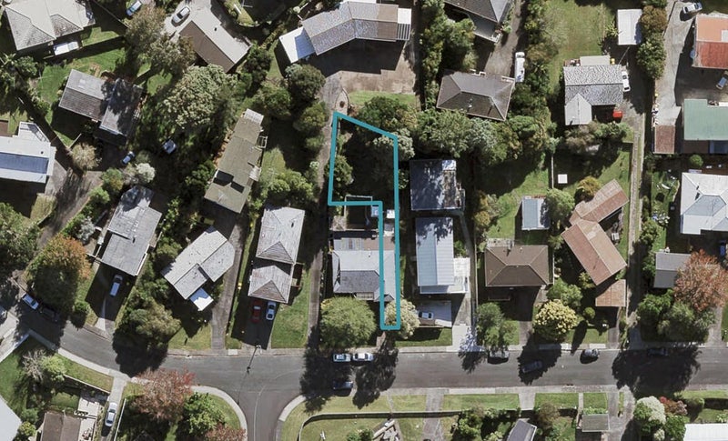 13C Orton Street, Glenfield, Auckland - Carousel 1