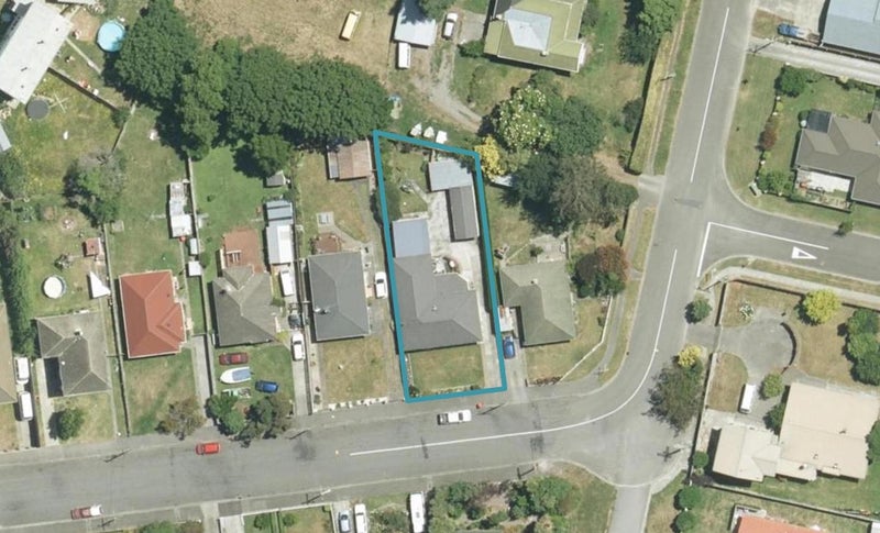 34 Elizabeth Street, Riversdale, Blenheim - Carousel 1