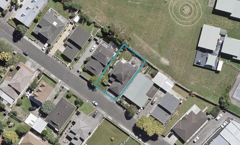 34 De Menech Grove, Avalon, Lower Hutt - Carousel 1