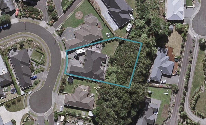 13 Manukaka Heights, Hurdon, New Plymouth - Carousel 1