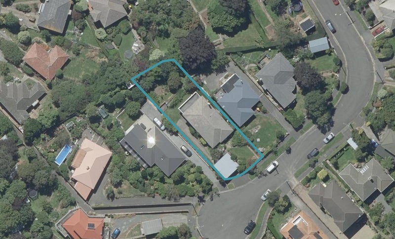 18 Northfield Avenue, Opoho, Dunedin - Carousel 1