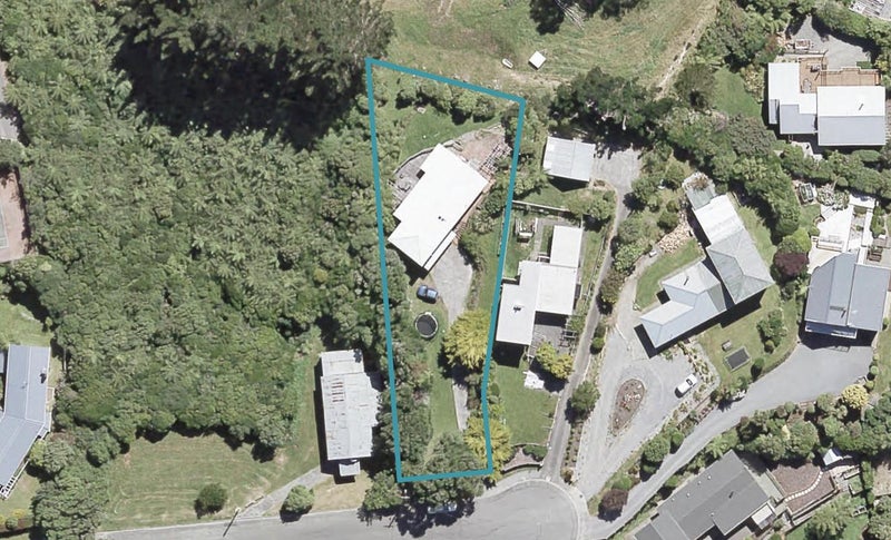 10 Wilson Grove, Normandale, Lower Hutt - Carousel 1
