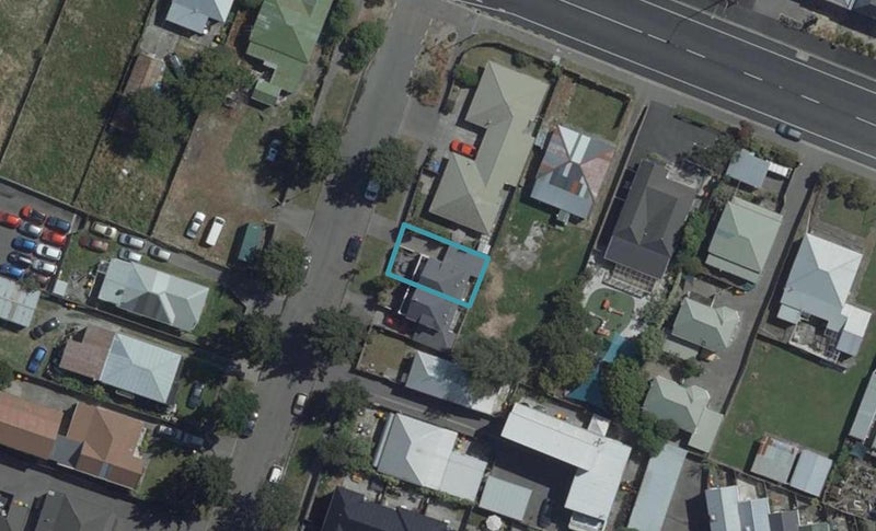 2 Defoe Place, Waltham, Christchurch - Carousel 1