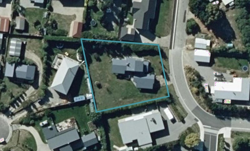 4 Moraine Place, Wanaka - Carousel 1