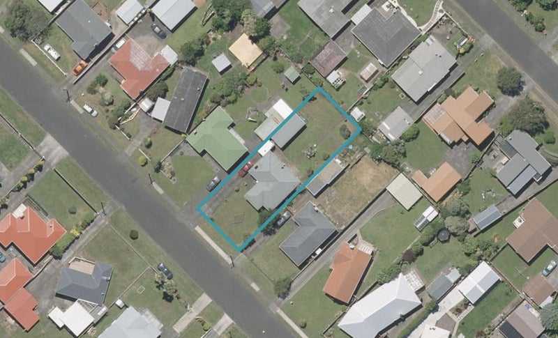 44 Surrey Road, Springvale, Whanganui - Carousel 1