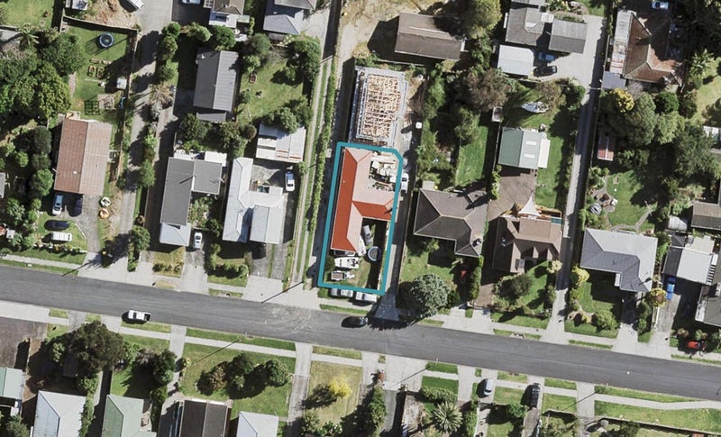 32 ESTUARY RD, Weymouth, Auckland - Carousel 1