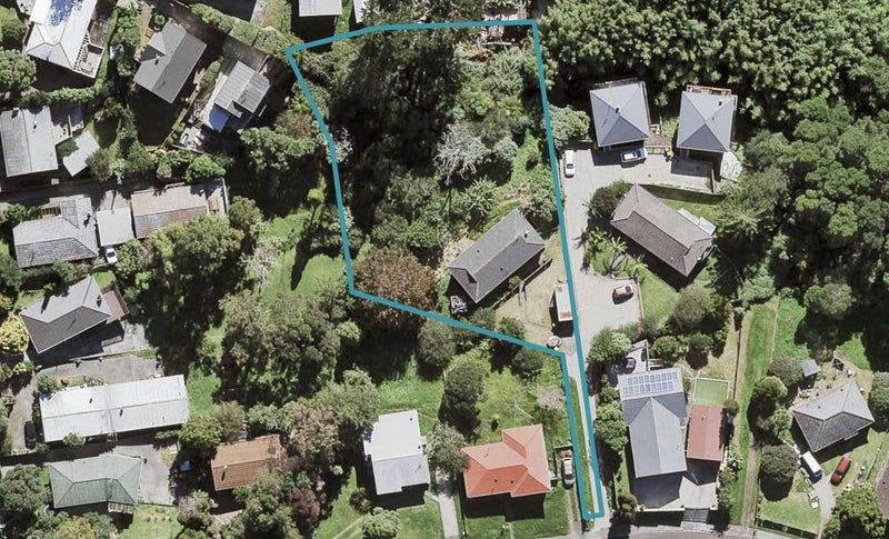 51 Lysander Crescent, Beach Haven, Auckland - Carousel 1