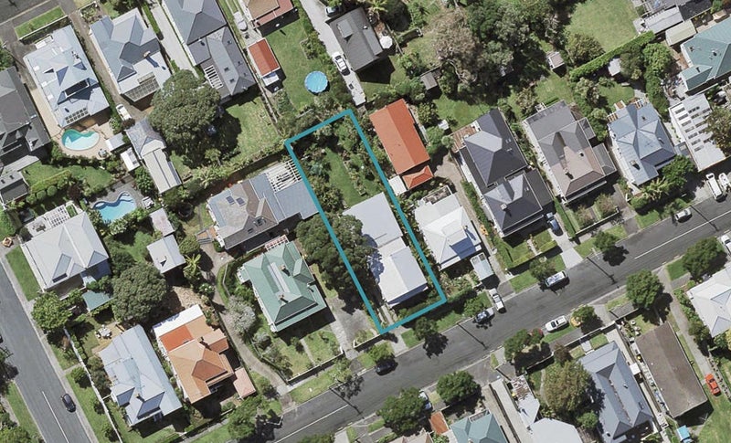 32 Mozeley Avenue, Devonport, Auckland - Carousel 1