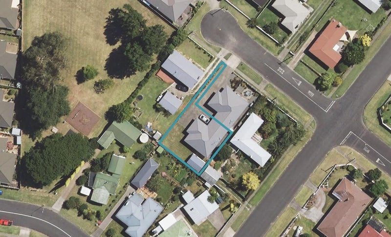18A Leon Street, Riverdale, Gisborne - Carousel 1