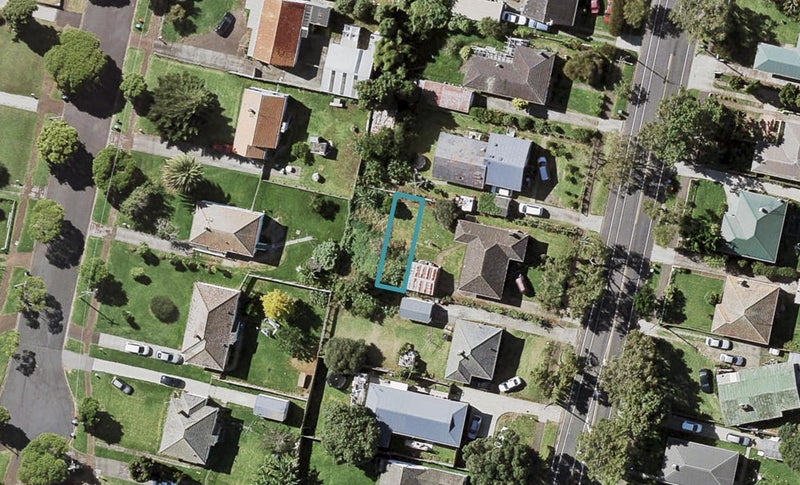 37E Erima Avenue, Point England, Auckland - Carousel 1