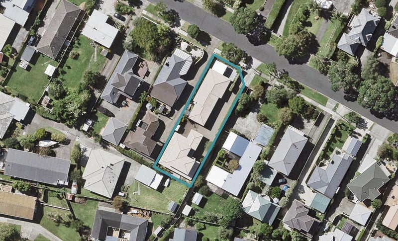 2/22 Riverlea Avenue, Pakuranga, Auckland - Carousel 1