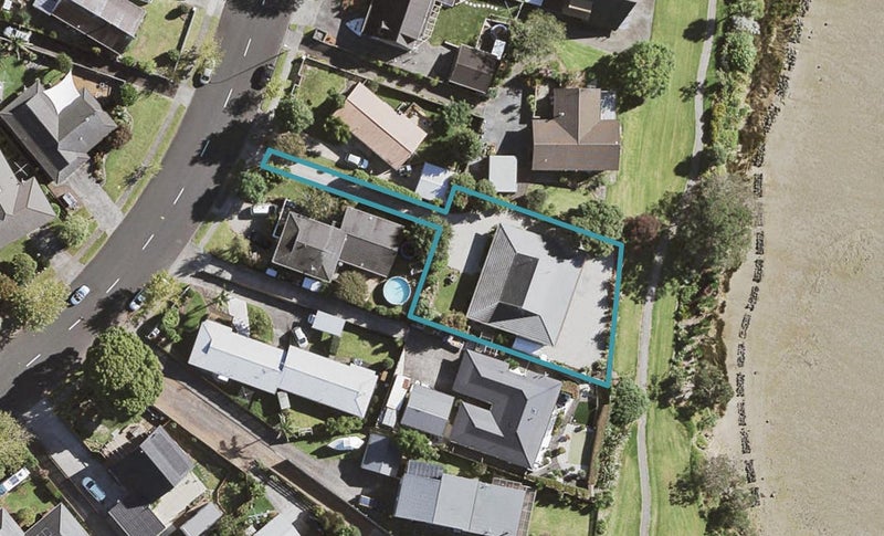 64 Carnoustie Drive, Wattle Downs, Auckland - Carousel 1